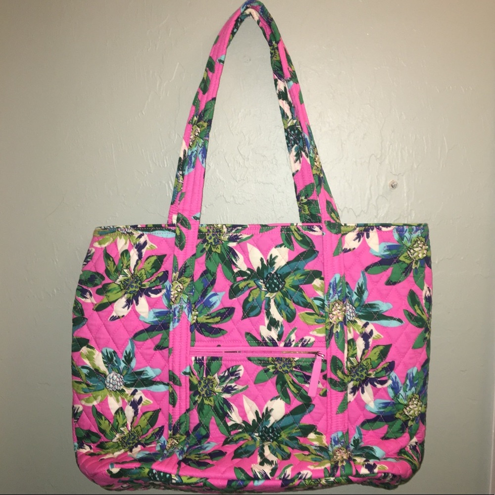 Vera Bradley “Vera” Tote